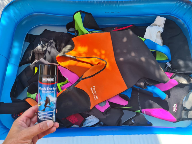 Gear Aid Revivex Wetsuit & Droogpak Shampoo